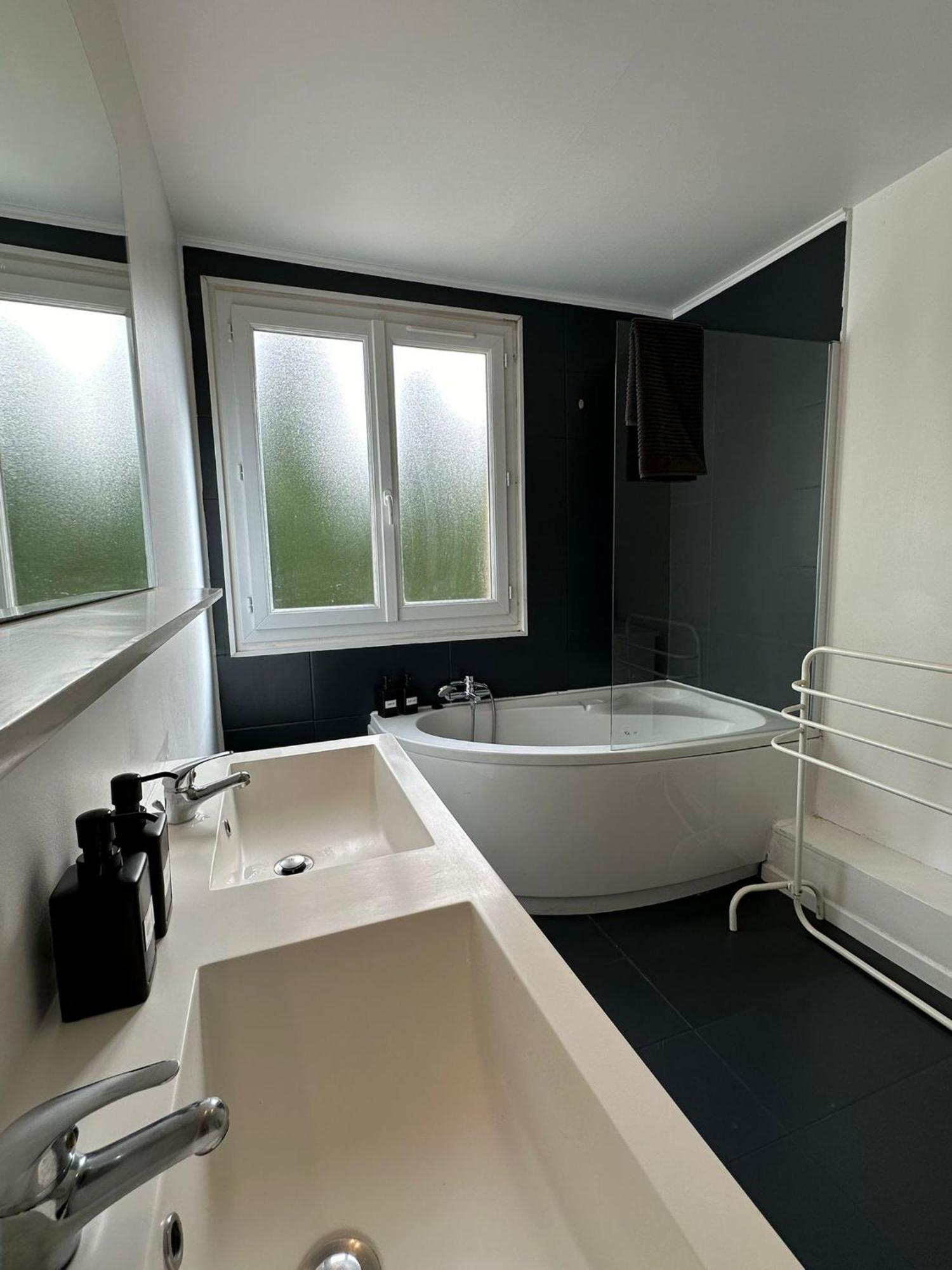 Villa Constance 3 Antibes - Spacieux Logement En Dernier Etage Exterior photo