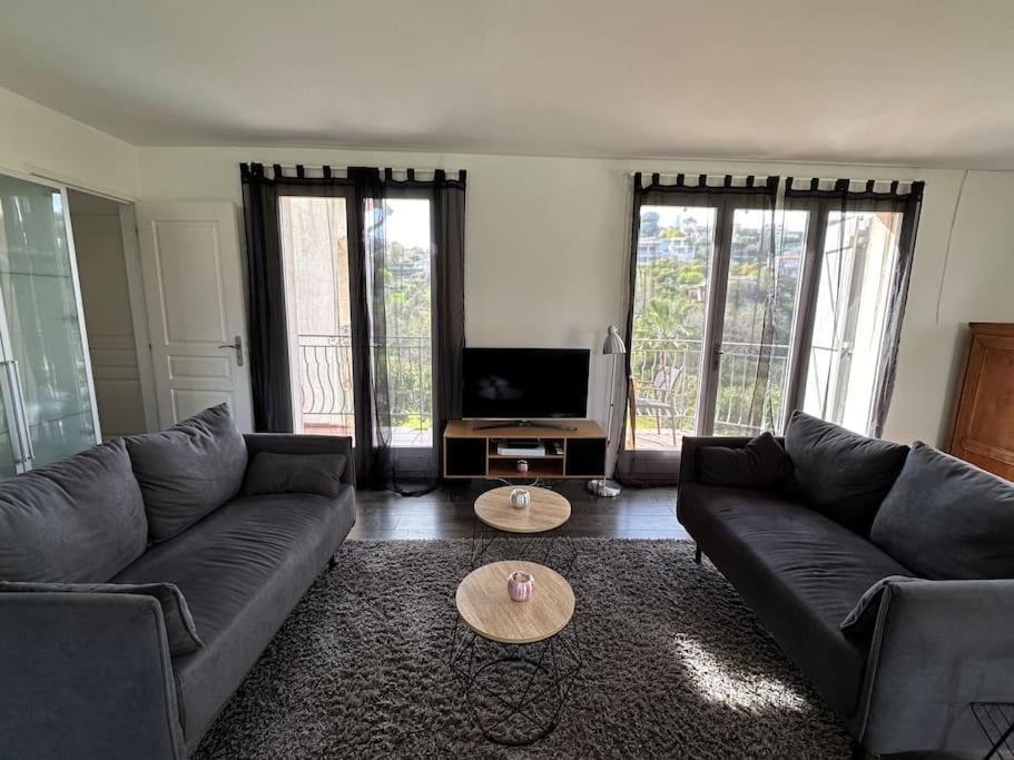 Villa Constance 3 Antibes - Spacieux Logement En Dernier Etage Exterior photo